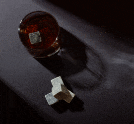 Whiskey on the Rocks – Whiskeysteine und wie sie verwendet werden