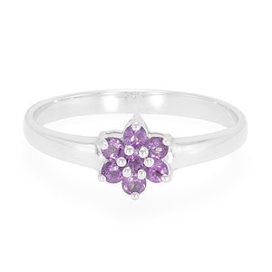 Echtsring mit lilafarbenen Amethysten im Blütendesign, Sterling Silber, fein gearbeitet, eleganter Schmuck für besondere Anlässe.